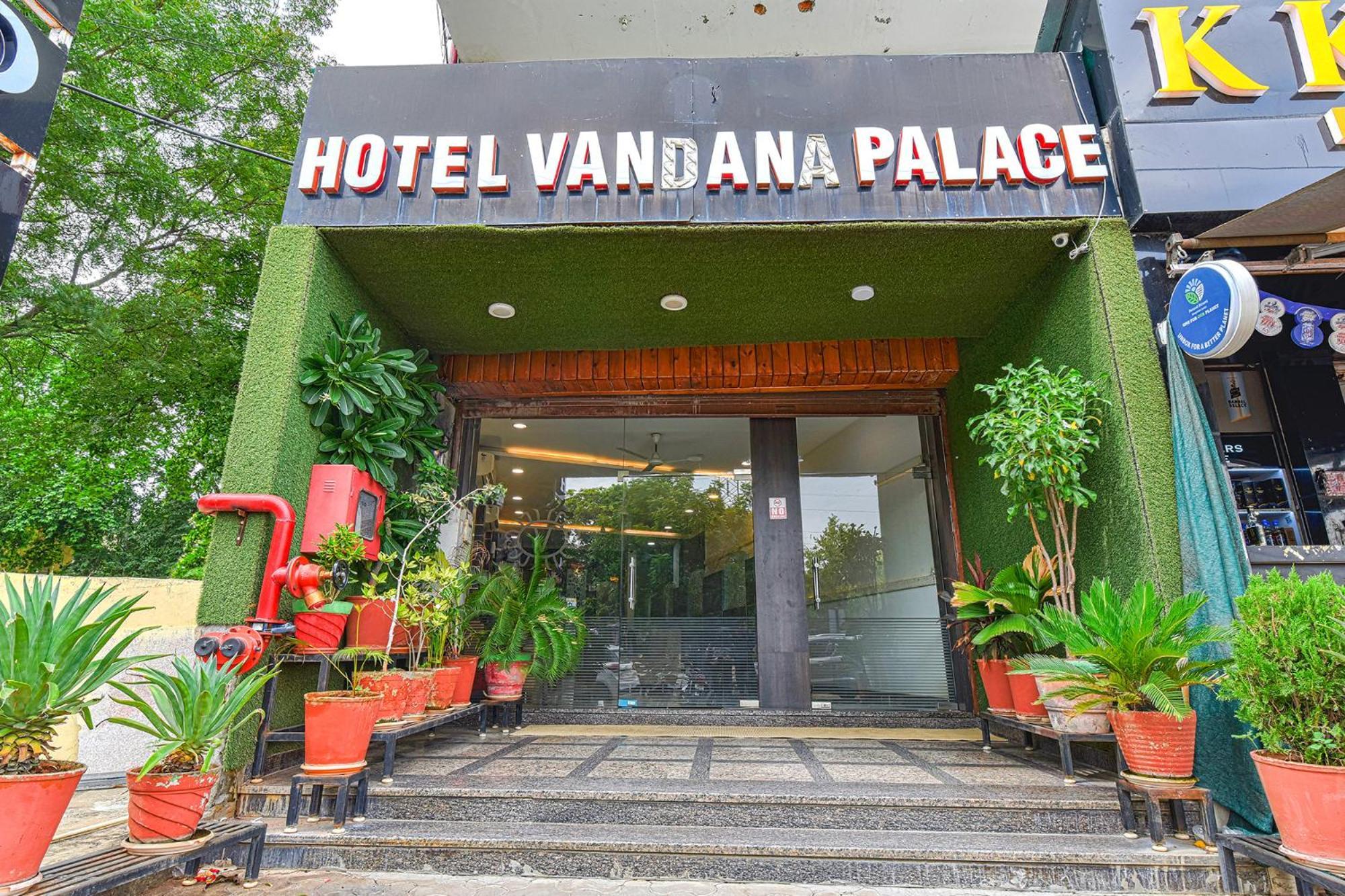 Hotel Vandana Palace Кота Екстер'єр фото